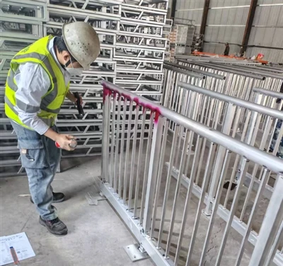 100% slagingspercentage voor leuningbestelling van aluminiumlegering geëxporteerd naar Singapore